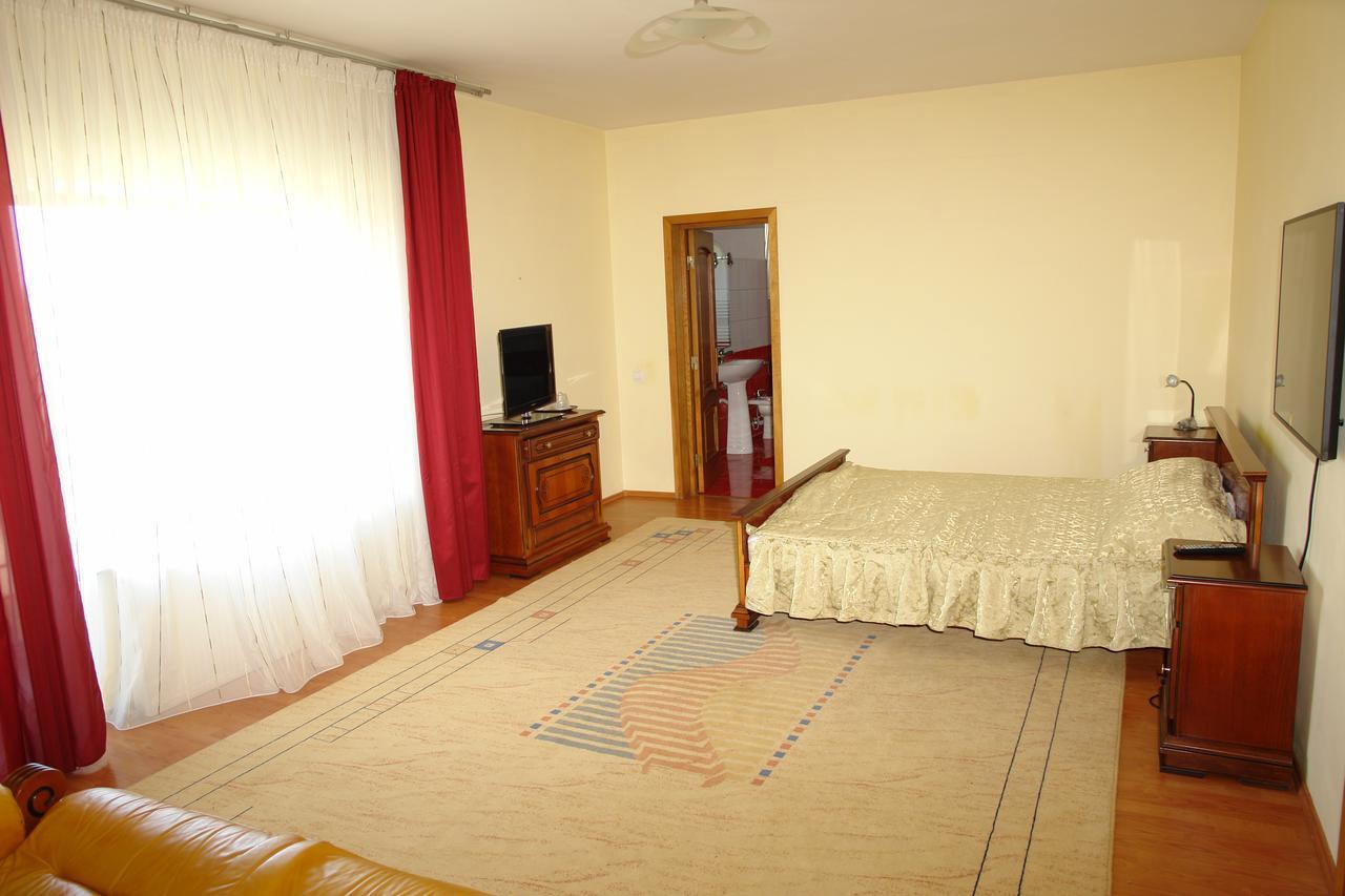 Pensiunea Casa Benko Bacau Exterior photo